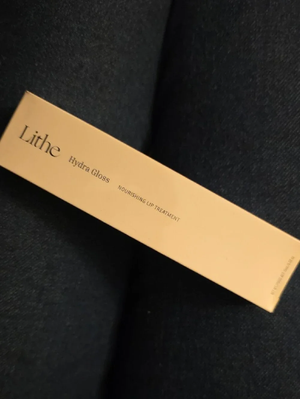 Lithe Hydra Gloss Nourishing Lip Treatment — Color: Melt (Peachy Pink)